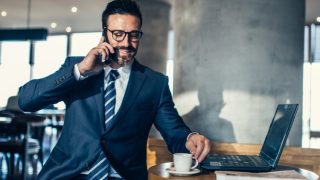 筋トレすると仕事のパフォーマンスが上がる？何故できるビジネスパーソンは筋トレを行うのか
